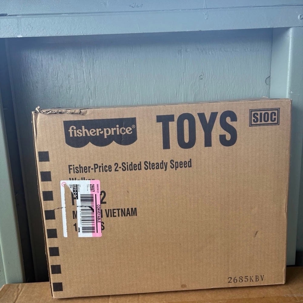 Fisher-Price 2-Sided Steady Speed Toy Box